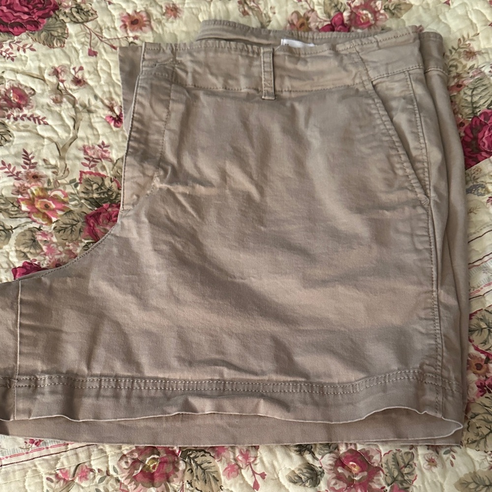 Gap Chino Tan Casual 5” Shorts 16